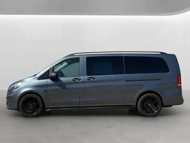 Mercedes-Benz Vito view 3