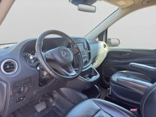 Mercedes-Benz Vito view 13