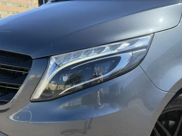 Mercedes-Benz Vito view 10