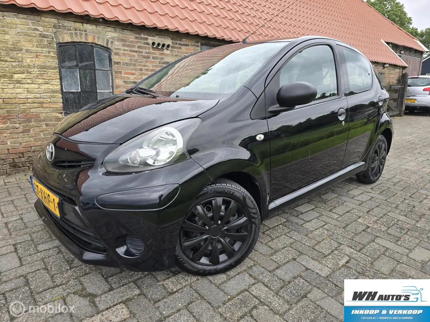 Toyota Aygo 1.0 VVT-i Comfort Orange Noir - 1