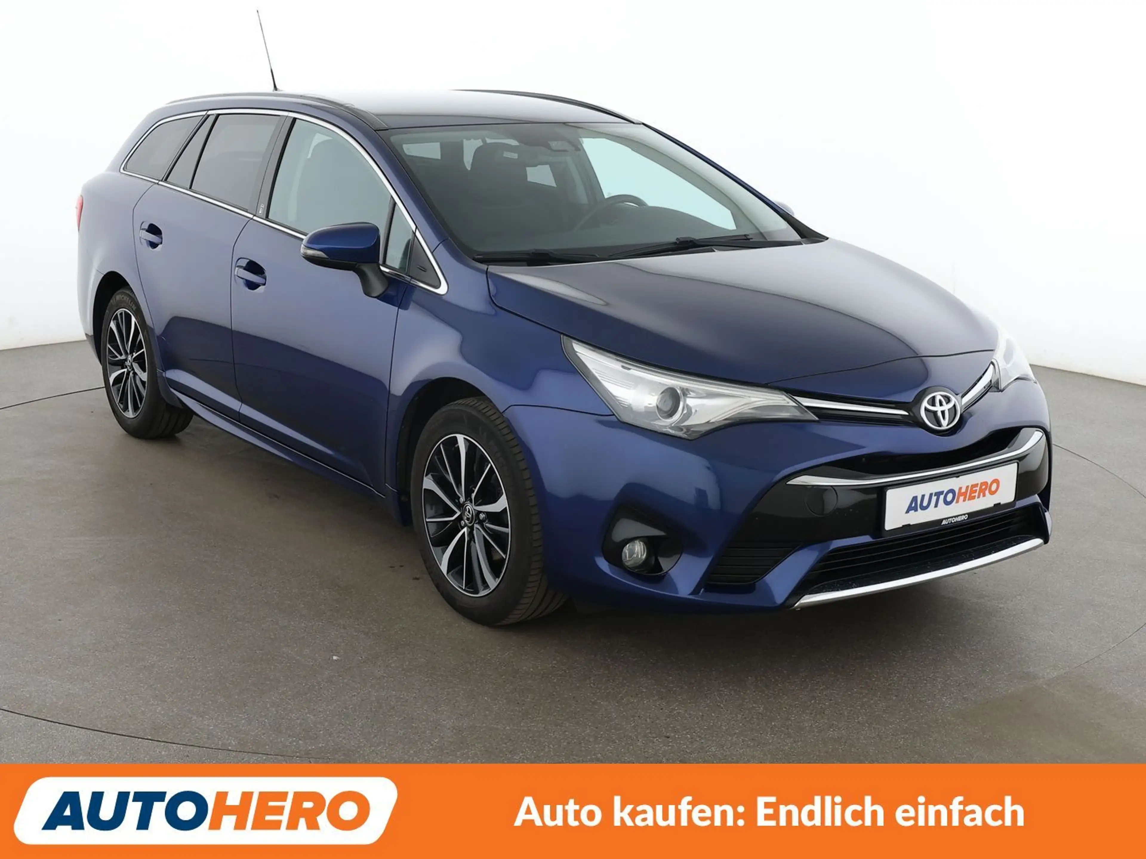 Toyota Avensis 1.8 Team D *NAVI*BI-LED*TEMPO*CAM*SHZ* — photo 8