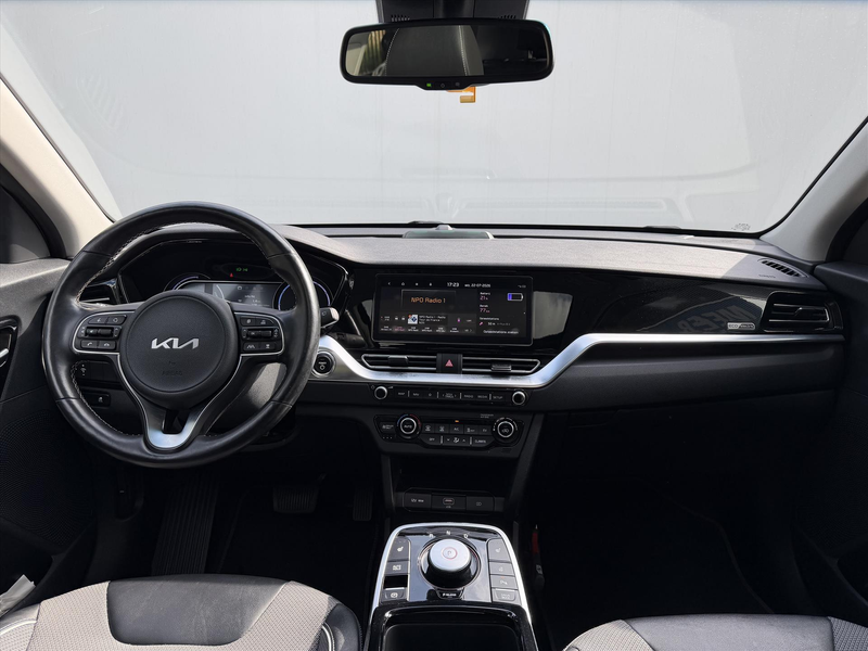 Kia e-Niro 64kWh 204pk Aut DynamicPlusLine l Trekhaak l — photo 14