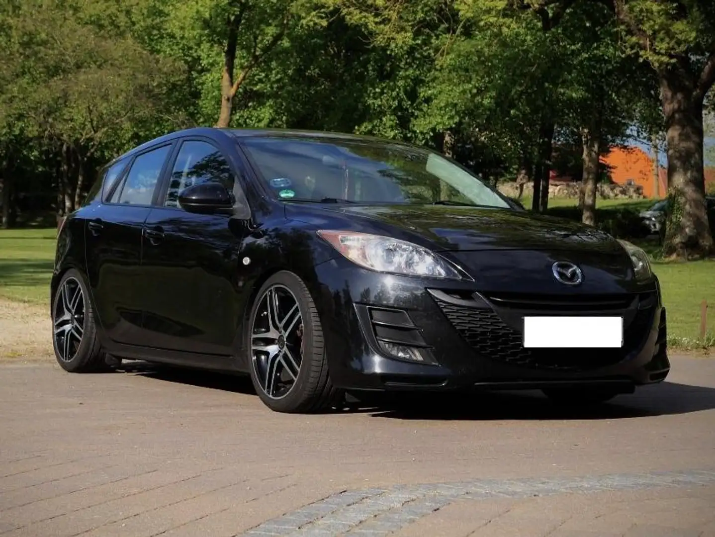 Mazda 3 3 1.6 MZR High-Line crna - 1