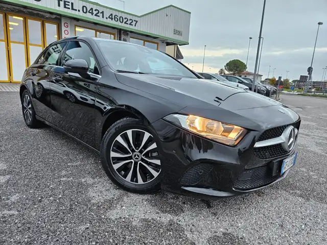 Mercedes-Benz A 200 A 200 d Business auto