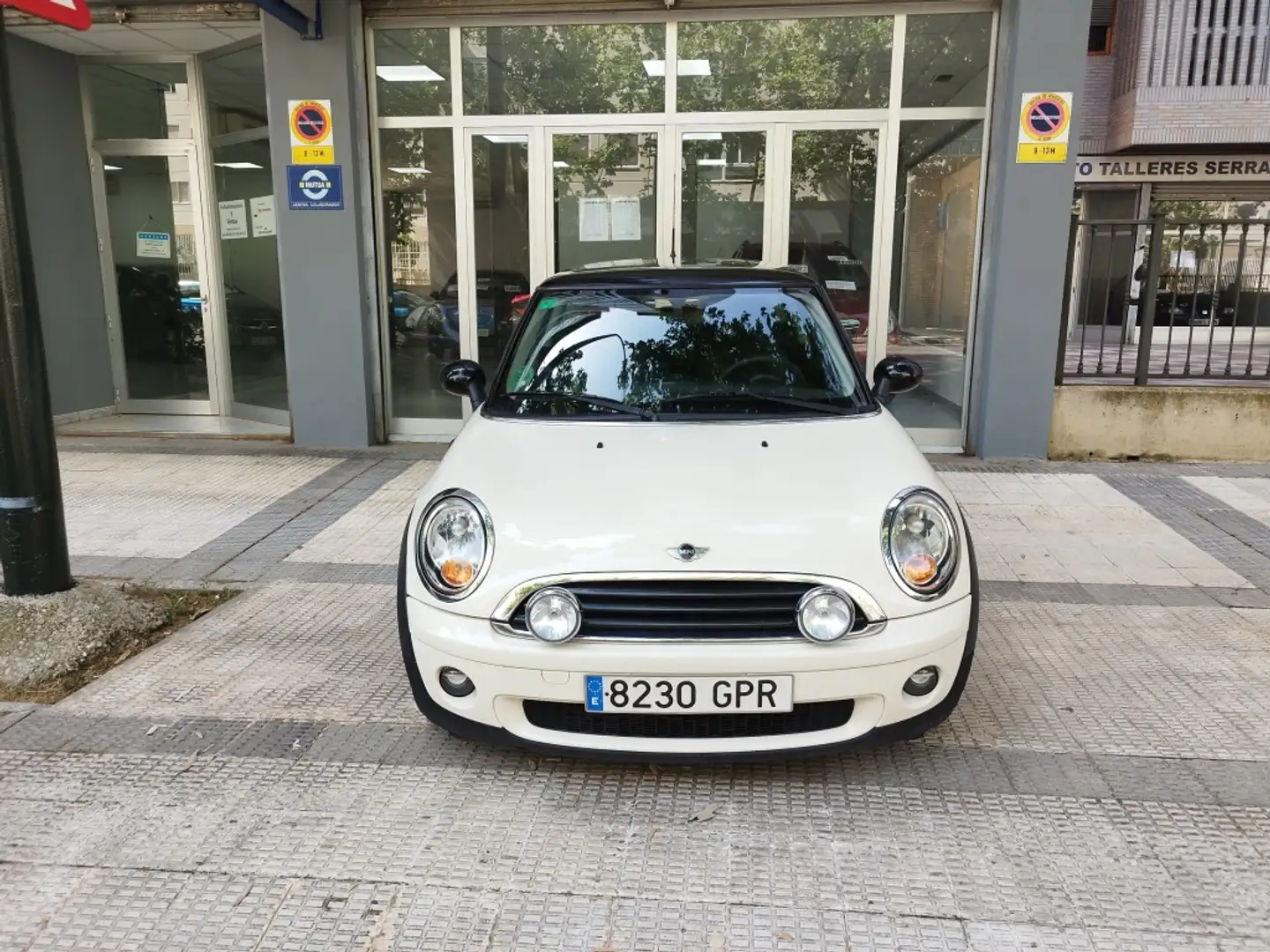 MINI One 3P Blanco - 1