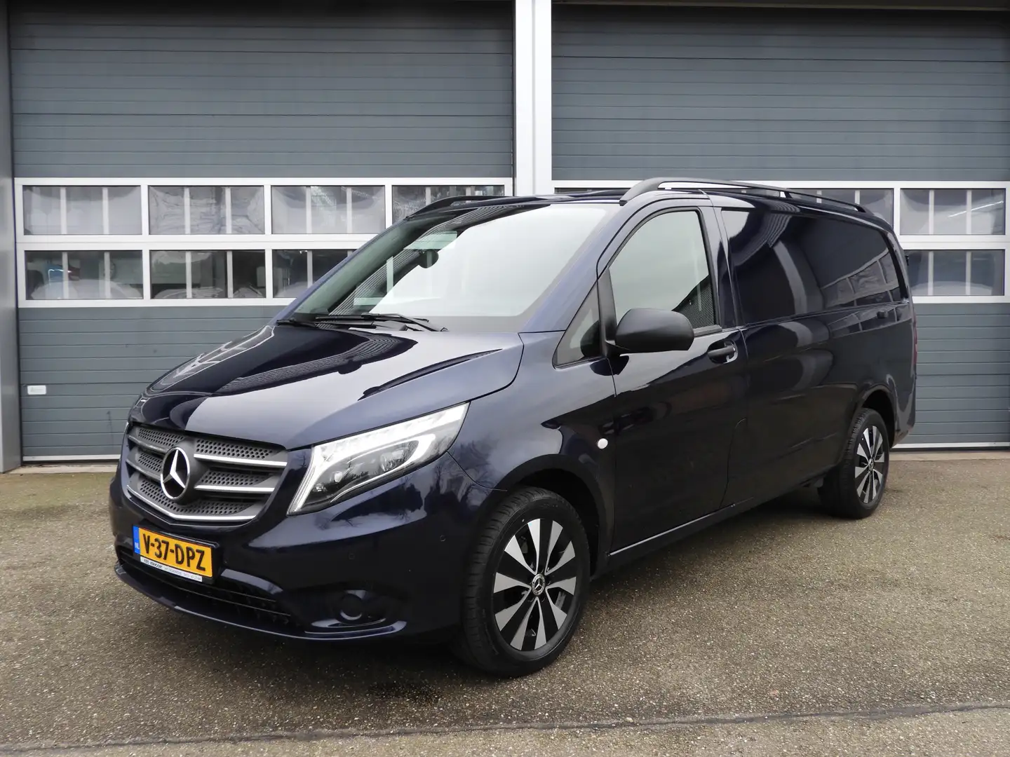 Mercedes-Benz Vito 119 CDI Lang AUT | LED | NAV | CAMERA | TREKHAAK Blauw - 1