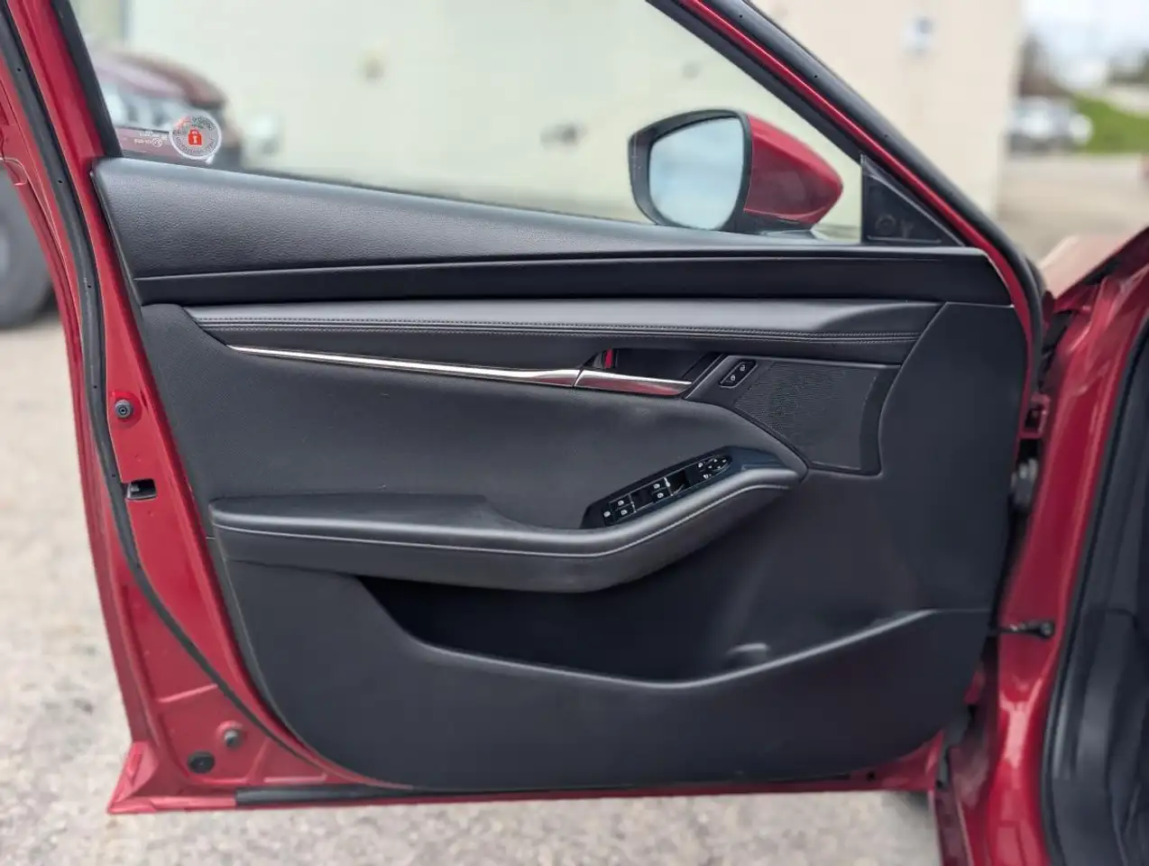 Mazda 3 снимка Mazda 3