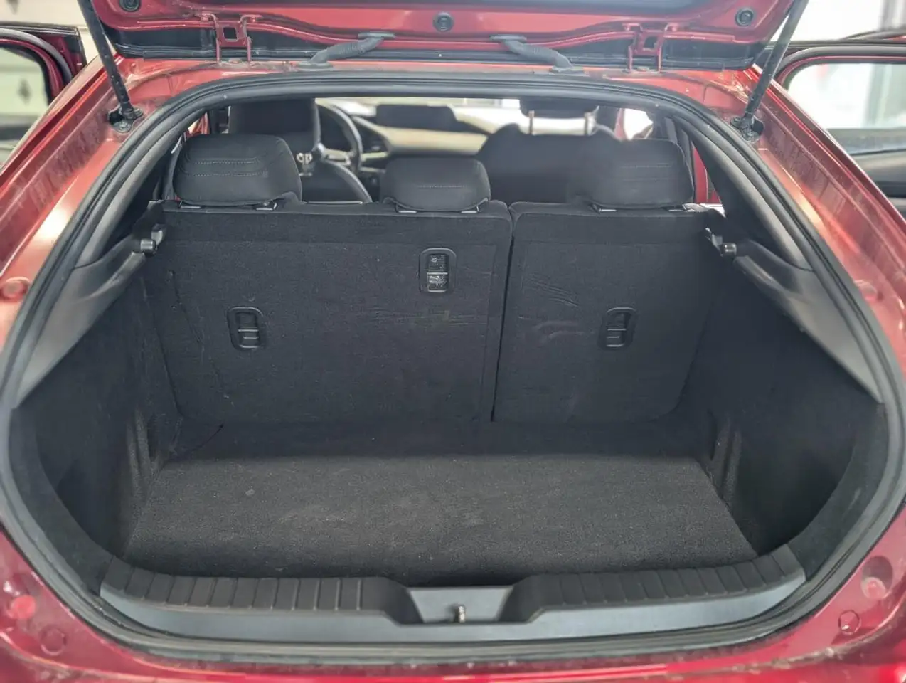 Mazda 3 снимка Mazda 3