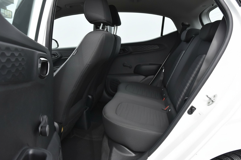 Hyundai i10 1.0 Comfort Smart — photo 12