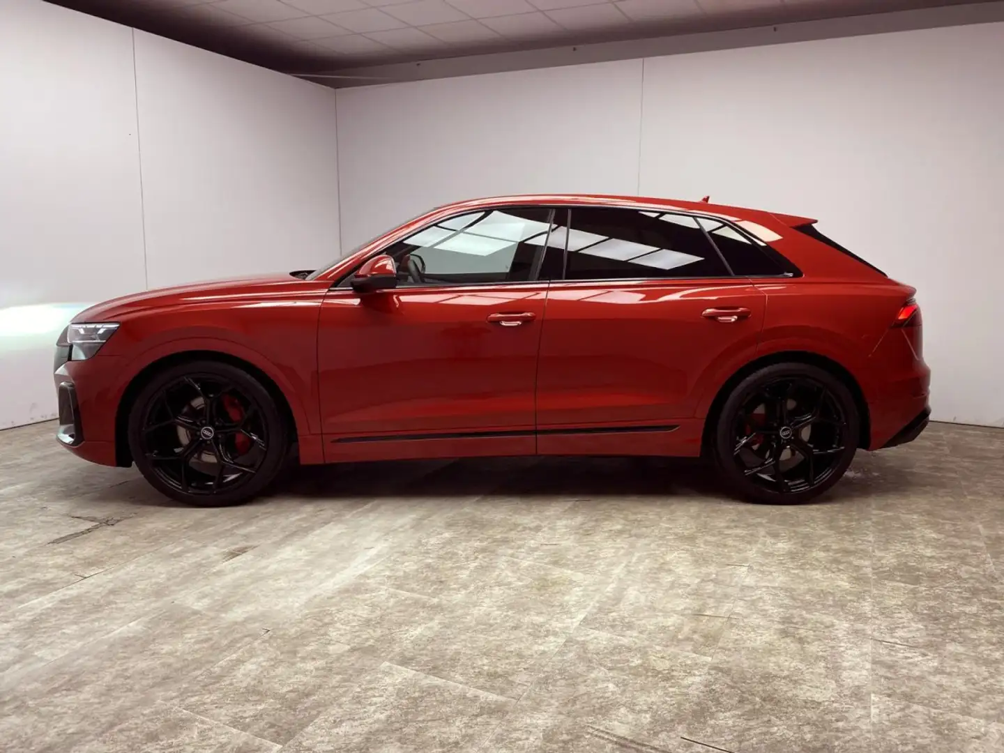 Audi Q8 55 3.0 TFSI quattro S-Line 23 Zoll + Matrix Klima Rouge - 2
