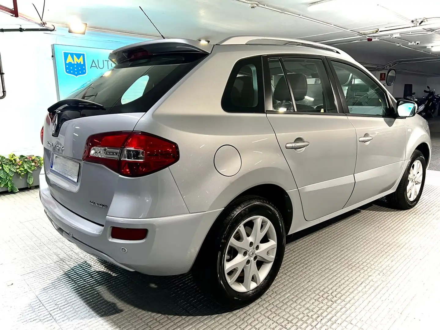 Renault Koleos 2.0dCi Dynamique 4x2 Srebrny - 2