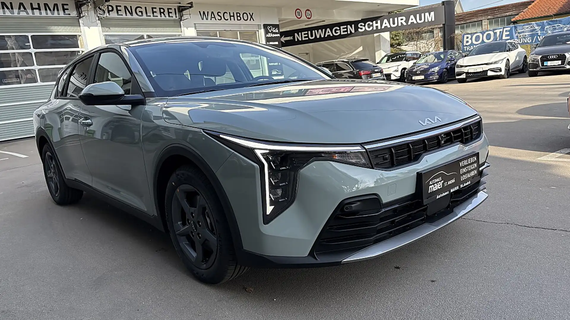 Kia K4 1,0 TGDI 48V Silber Grau - 2
