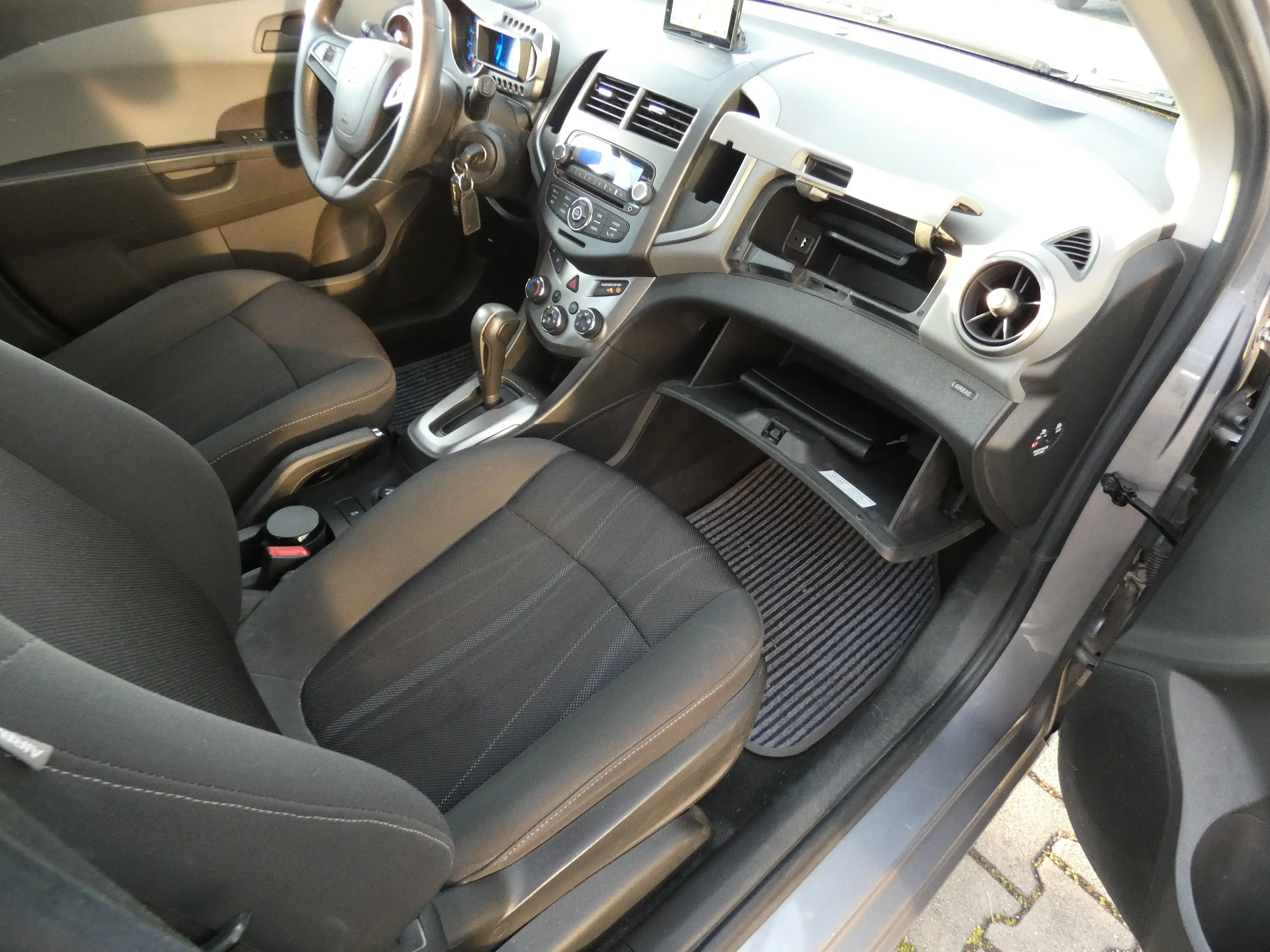Chevrolet Aveo 1.4 Automatik LT+ 5 türig, Navi, Alu, WR, Klima — photo 15