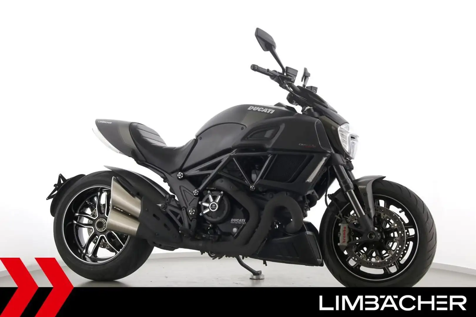 Ducati Diavel CARBON - PERFORMANCE-TEILE Schwarz - 1