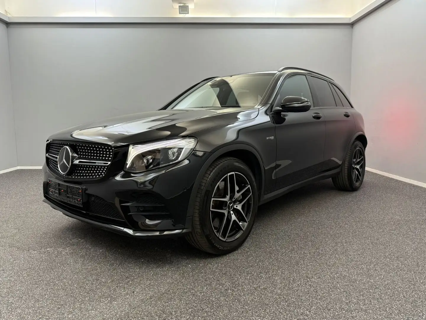 Mercedes-Benz GLC 43 AMG *4M*ACC*PANO*NIGHT*BURM*AIRMATIC*MEMO Černá - 1