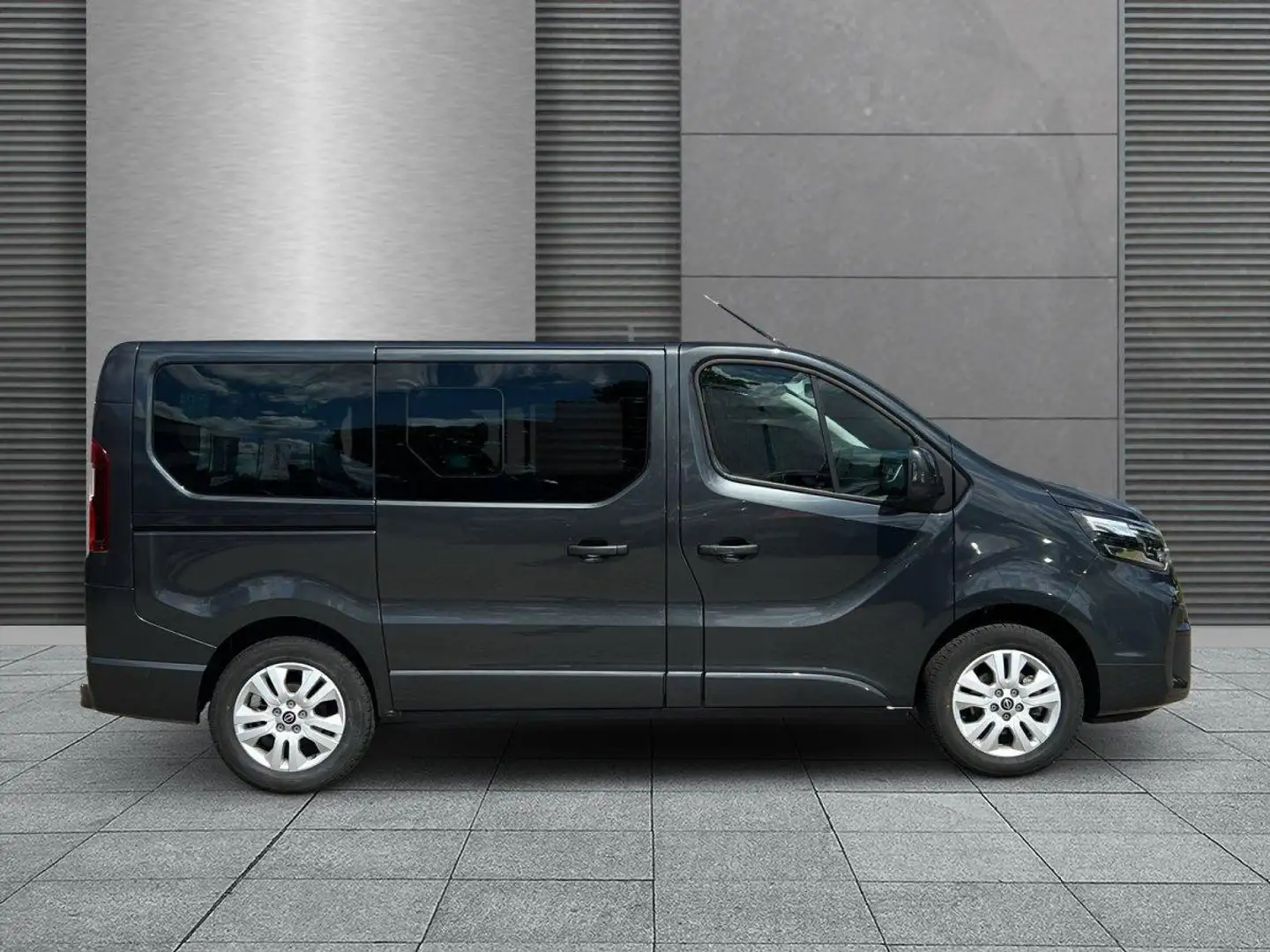 Nissan Primastar Kombi Tekna L1H1 GJR+RFK+LED dCi 150 110 kW (15... Grau - 2