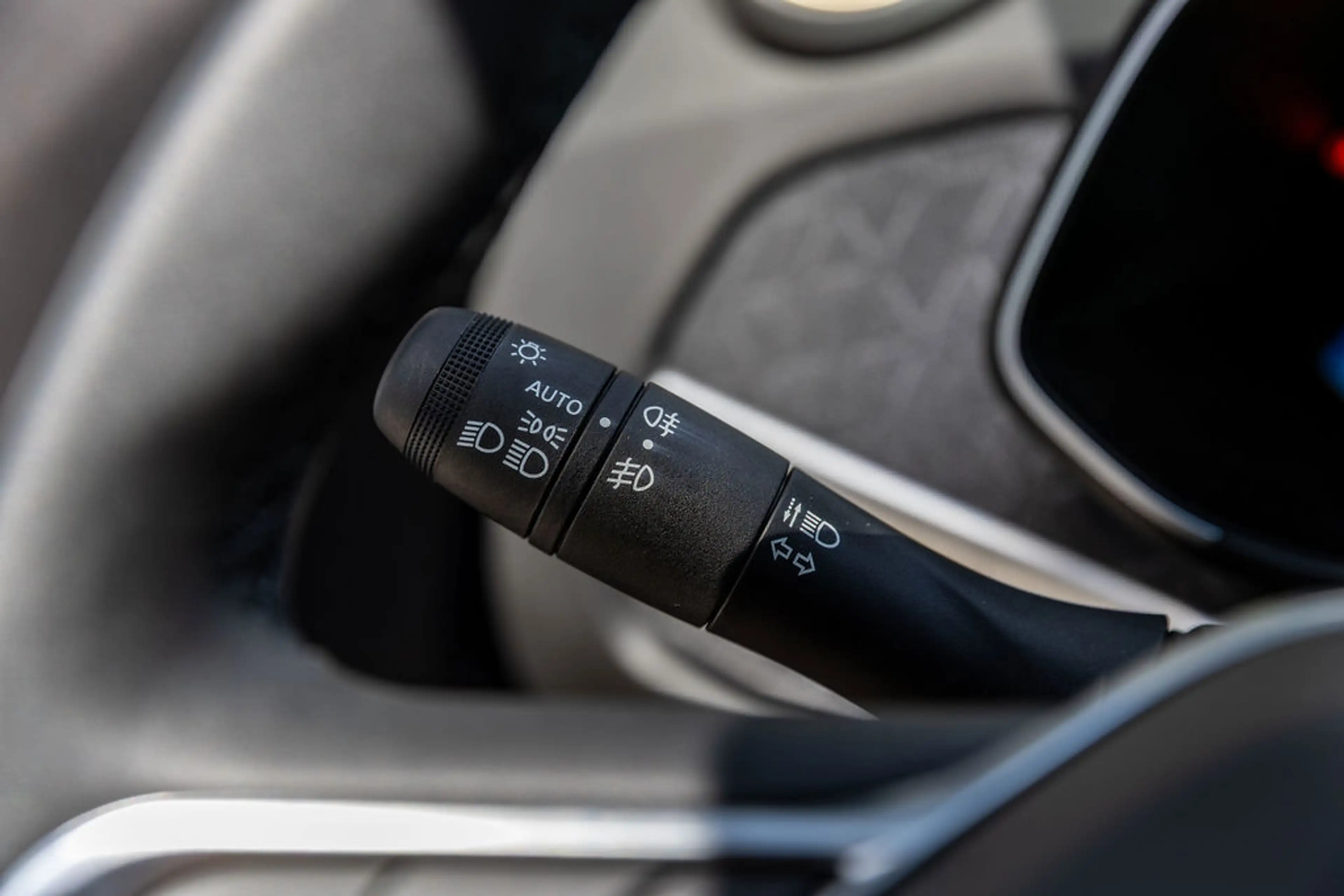 Renault ZOE R135 Iconic 52 kWh — photo 30