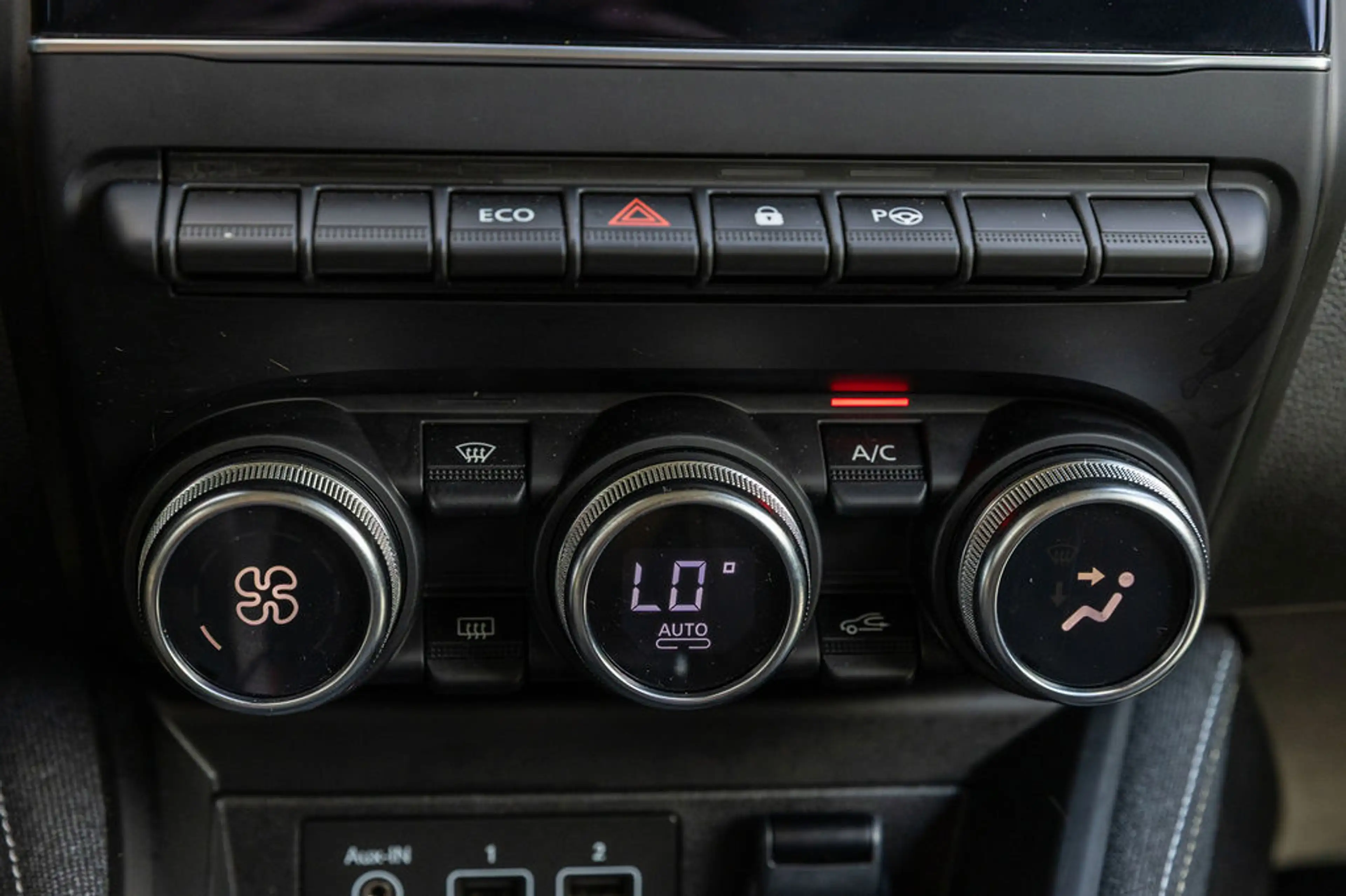 Renault ZOE R135 Iconic 52 kWh — photo 21