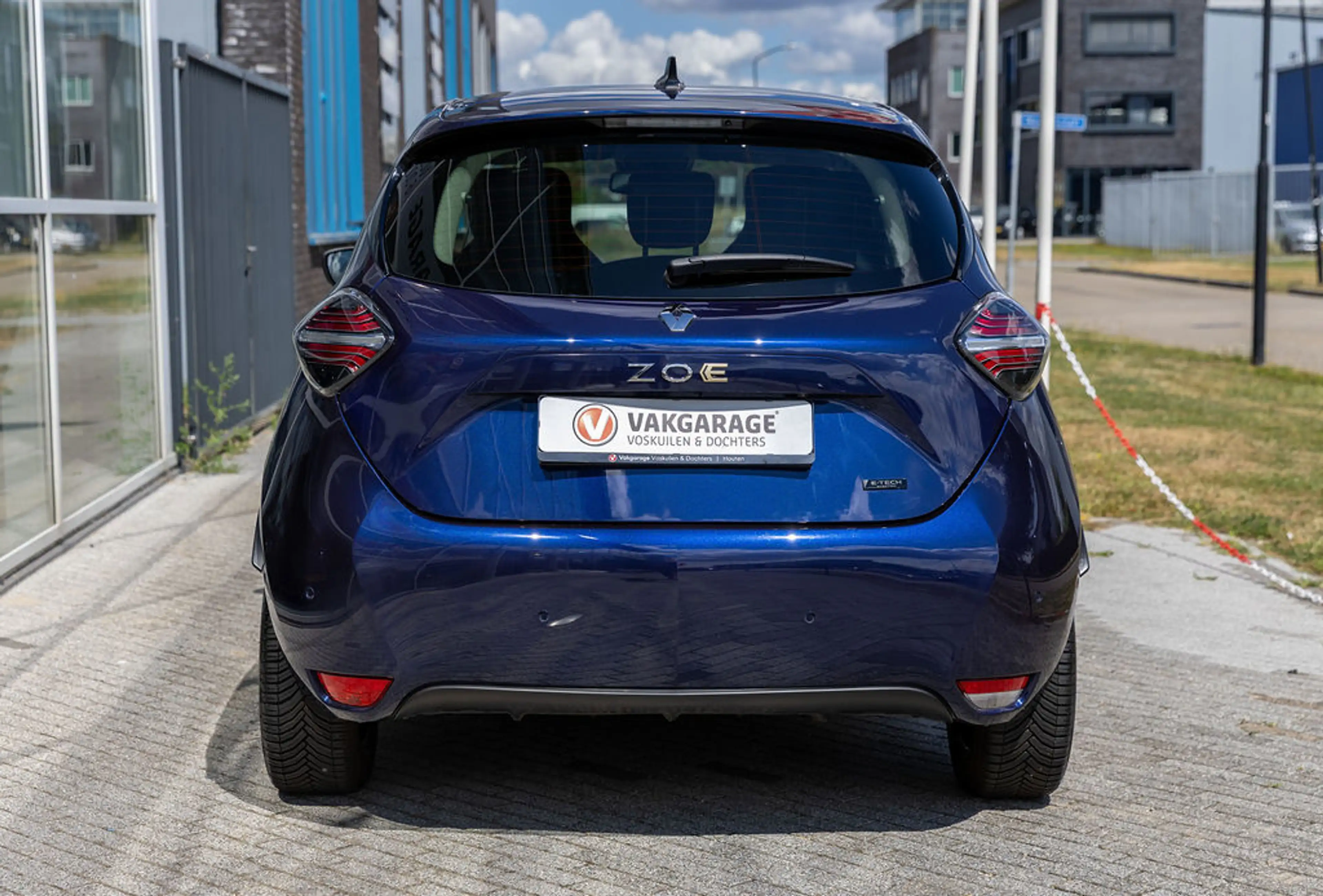 Renault ZOE R135 Iconic 52 kWh — photo 16