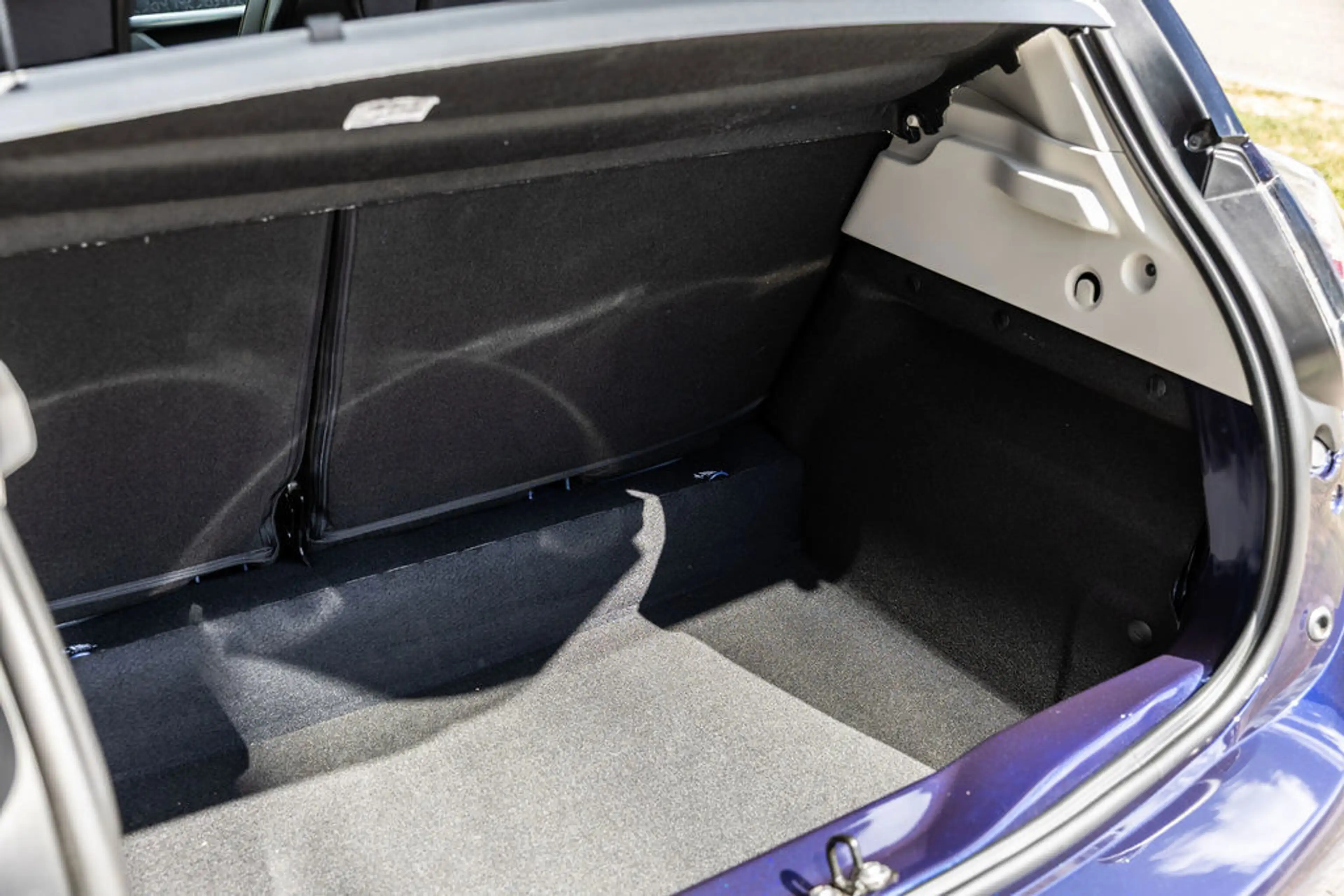 Renault ZOE R135 Iconic 52 kWh — photo 40