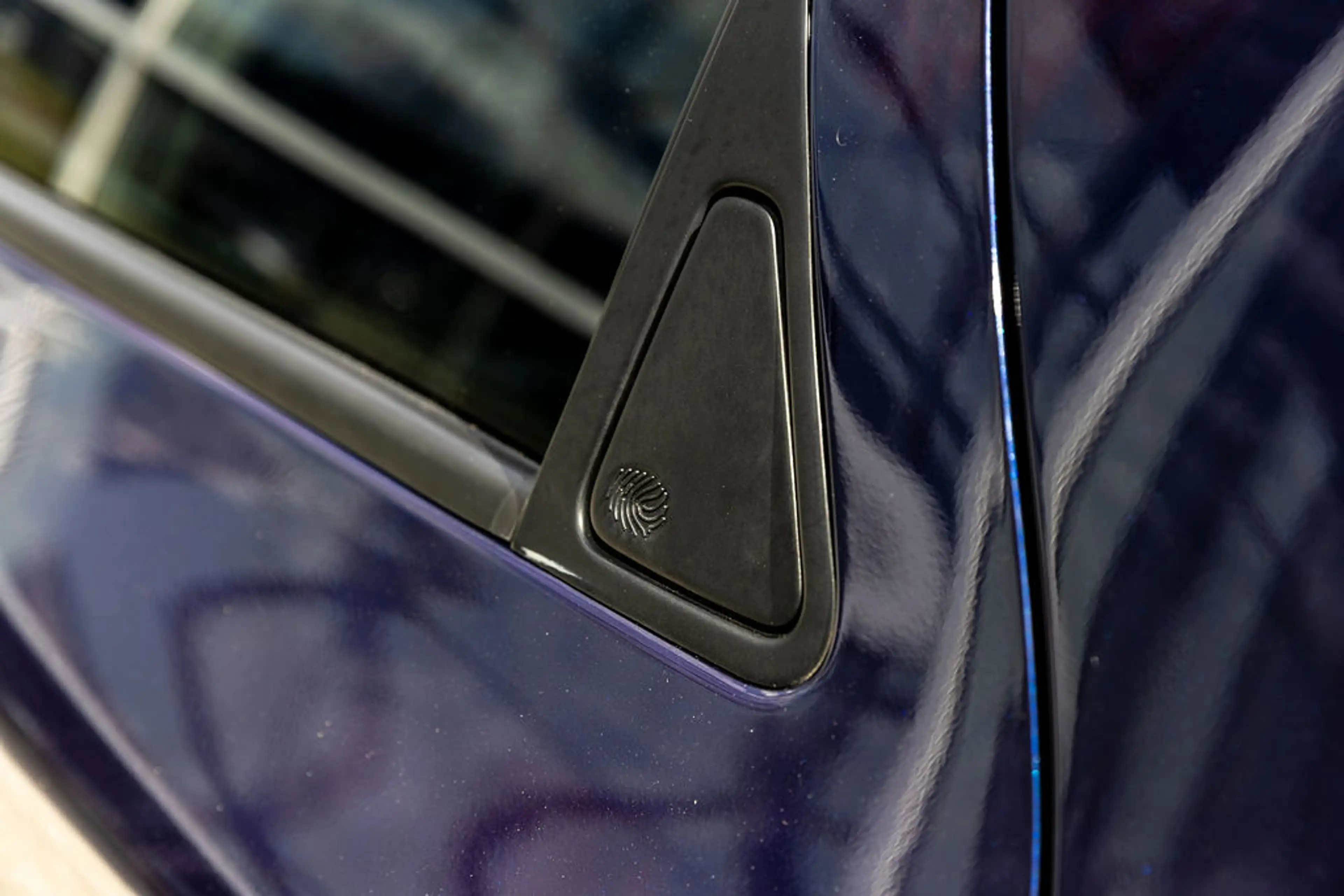 Renault ZOE R135 Iconic 52 kWh — photo 46