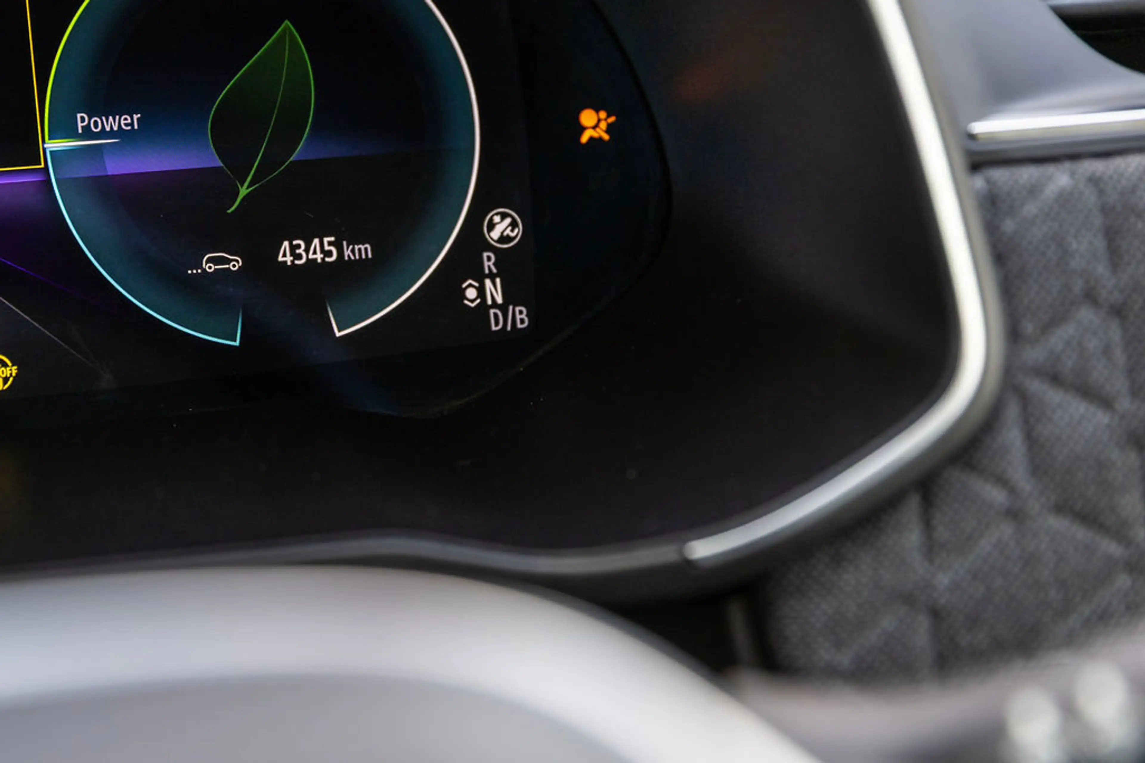 Renault ZOE R135 Iconic 52 kWh — photo 10