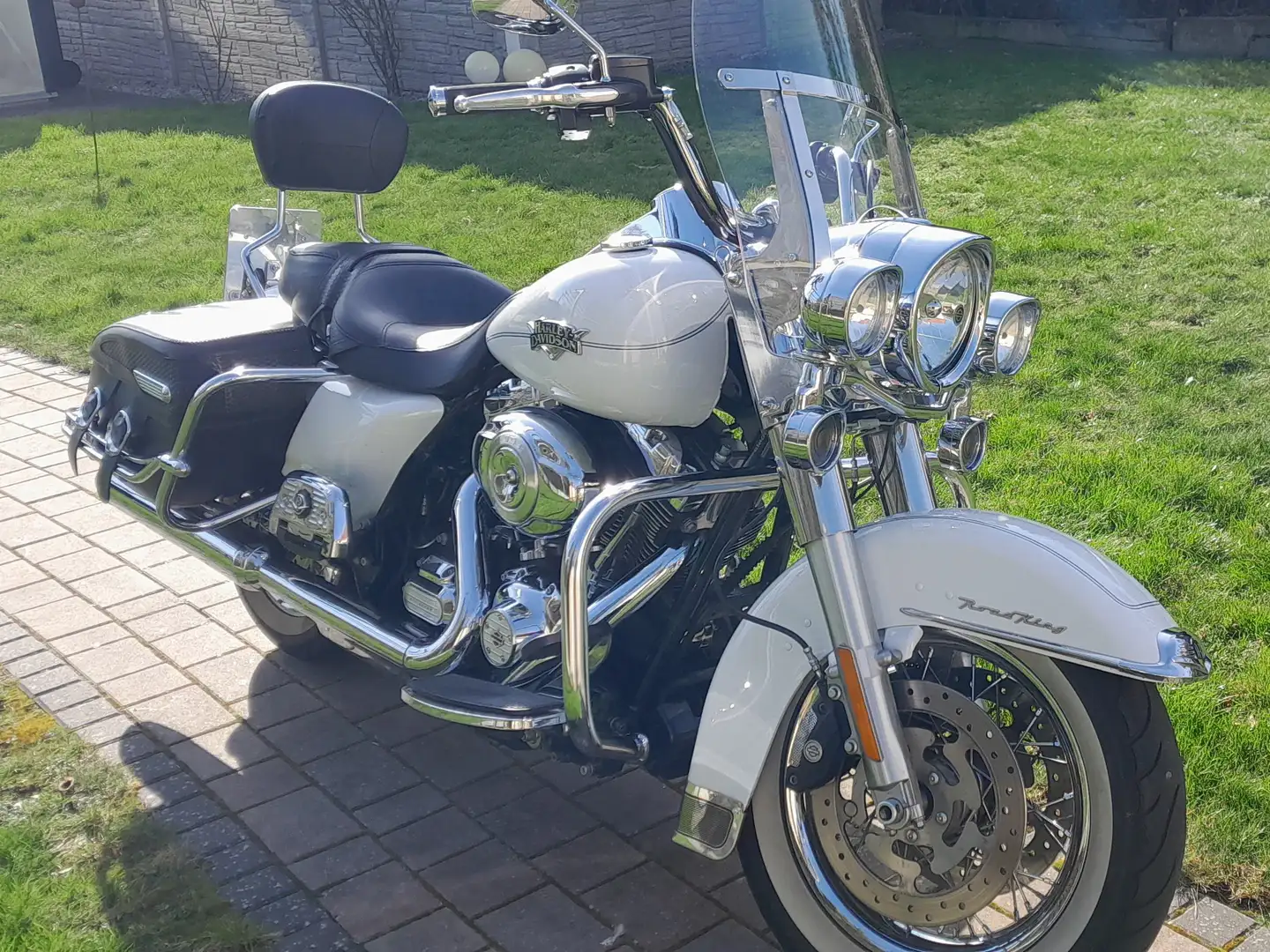 Harley-Davidson Road King Alb - 1