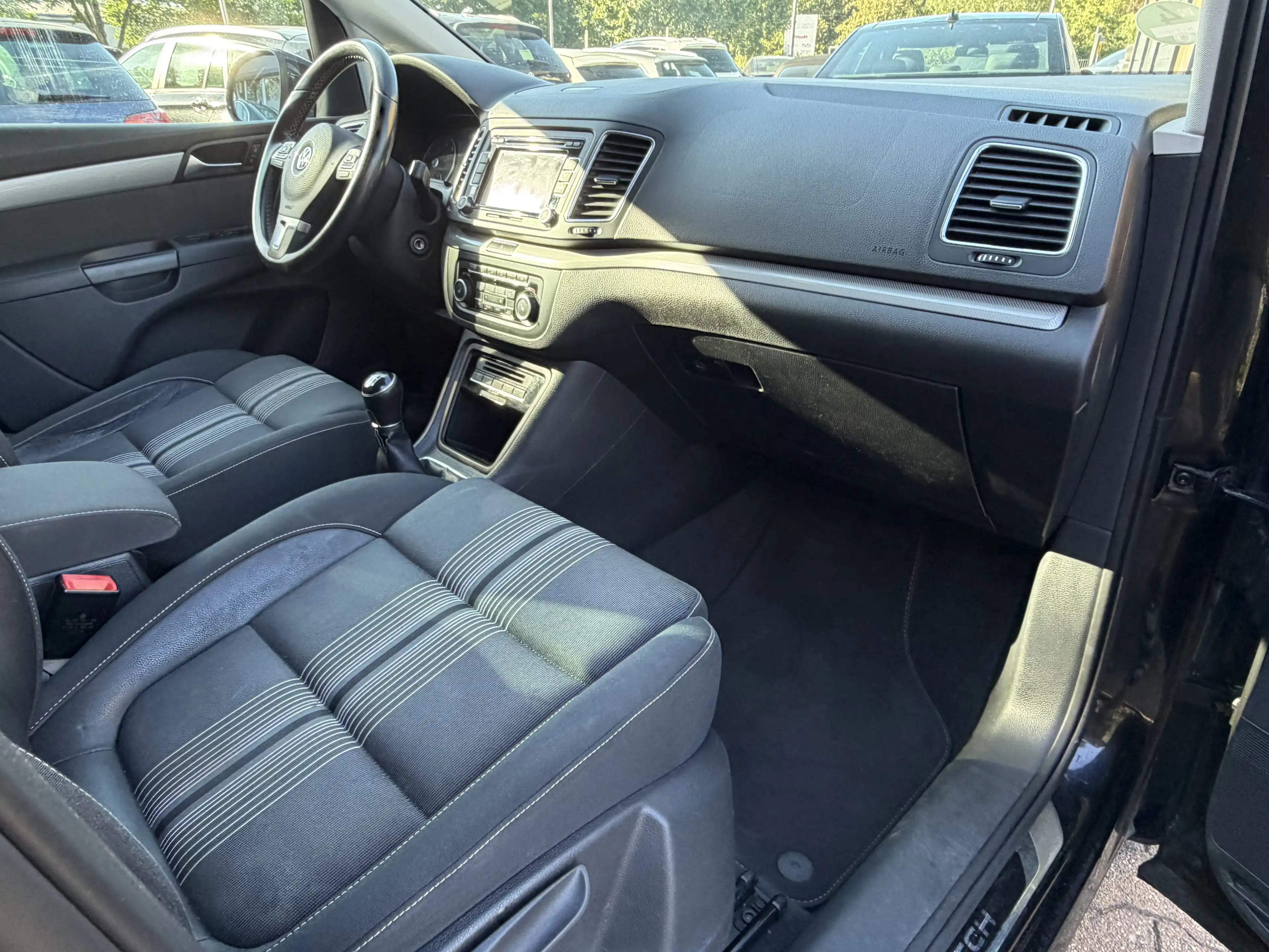 Volkswagen Sharan Match 1.4 TSI BLUEMOTION TECHNOLOGY AHK Rückfahrka — photo 11