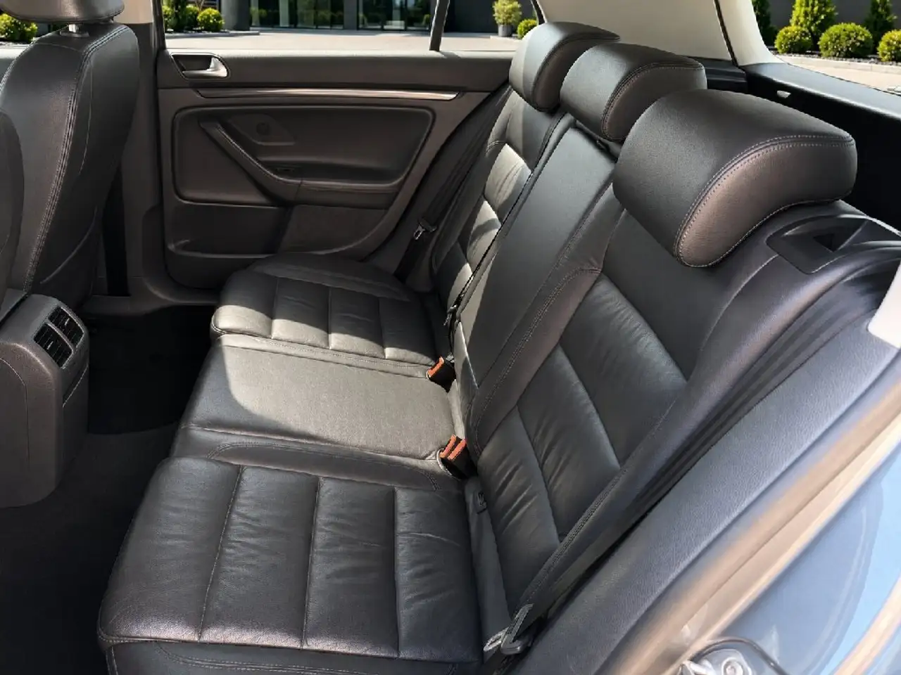 Volkswagen Golf Standard Model — photo 7