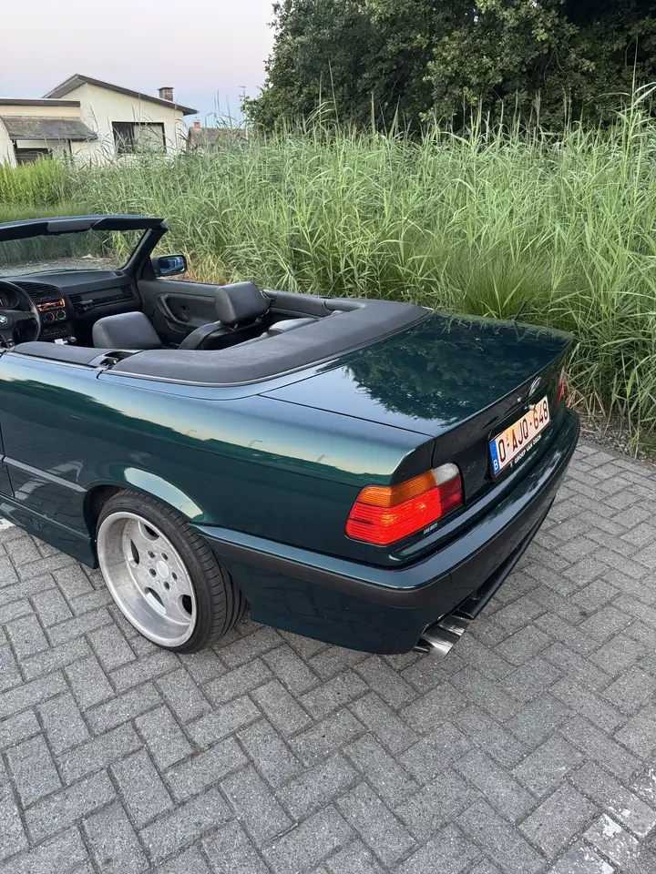 BMW 320i, foto 8