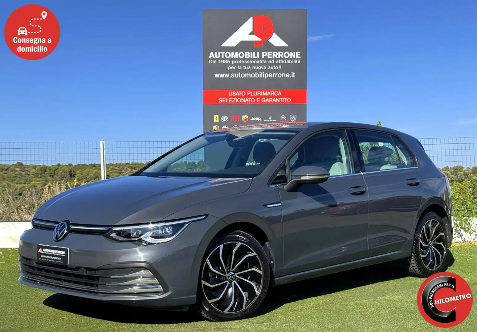 Volkswagen Golf 2.0 TDI 150cv DSG Style (Led/App/Navi/Retro) Grau - 1