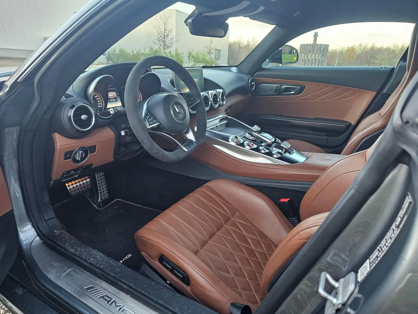 Mercedes-Benz AMG GT 4.0 S V8 Edition 1 GTR 21"/grey/LEER 510pk Grijs - 2