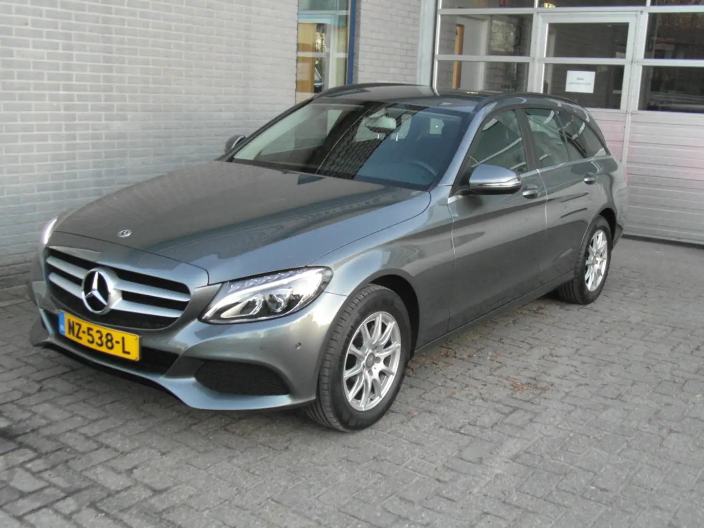 Mercedes-Benz C 160 Estate Premium Inclusief afleveringskosten Gri - 2
