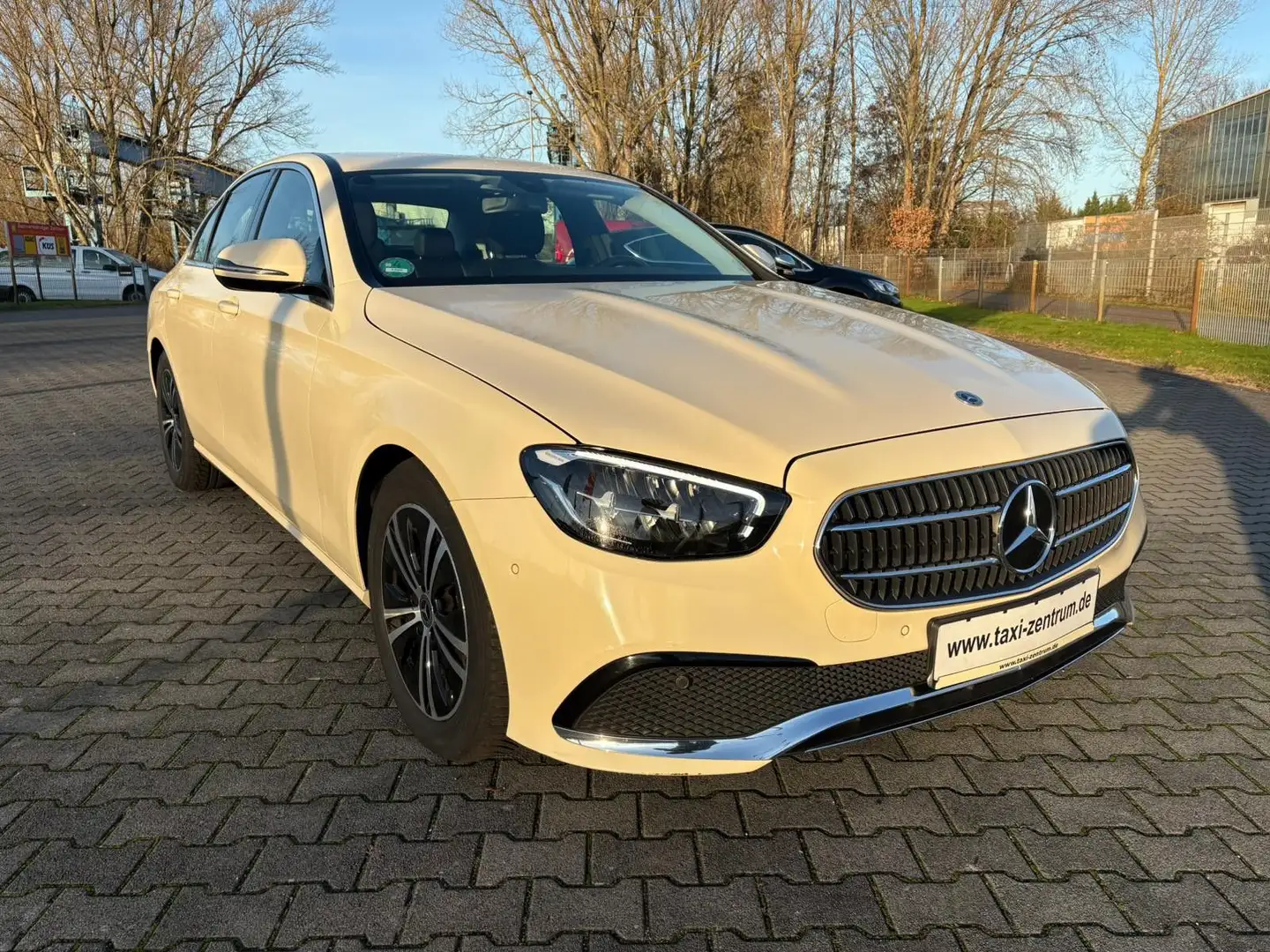 Mercedes-Benz E 200 E200 Limo 1.HAND AVANTGARD DAS TAXI KAMERA NAVI - 2