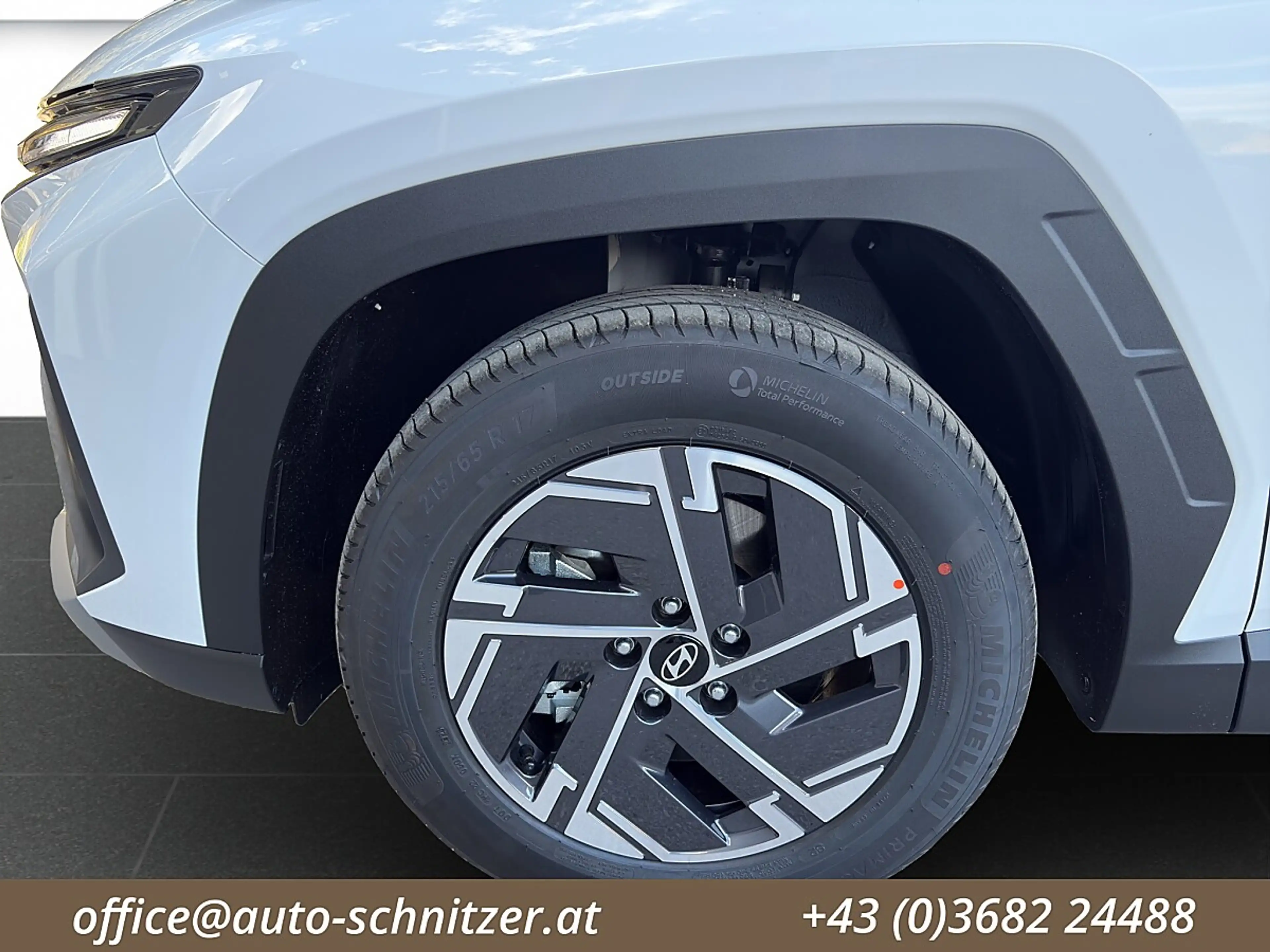 Hyundai TUCSON Tucson 1,6 T-GDI HEV 4WD Smart Line Aut. — photo 14