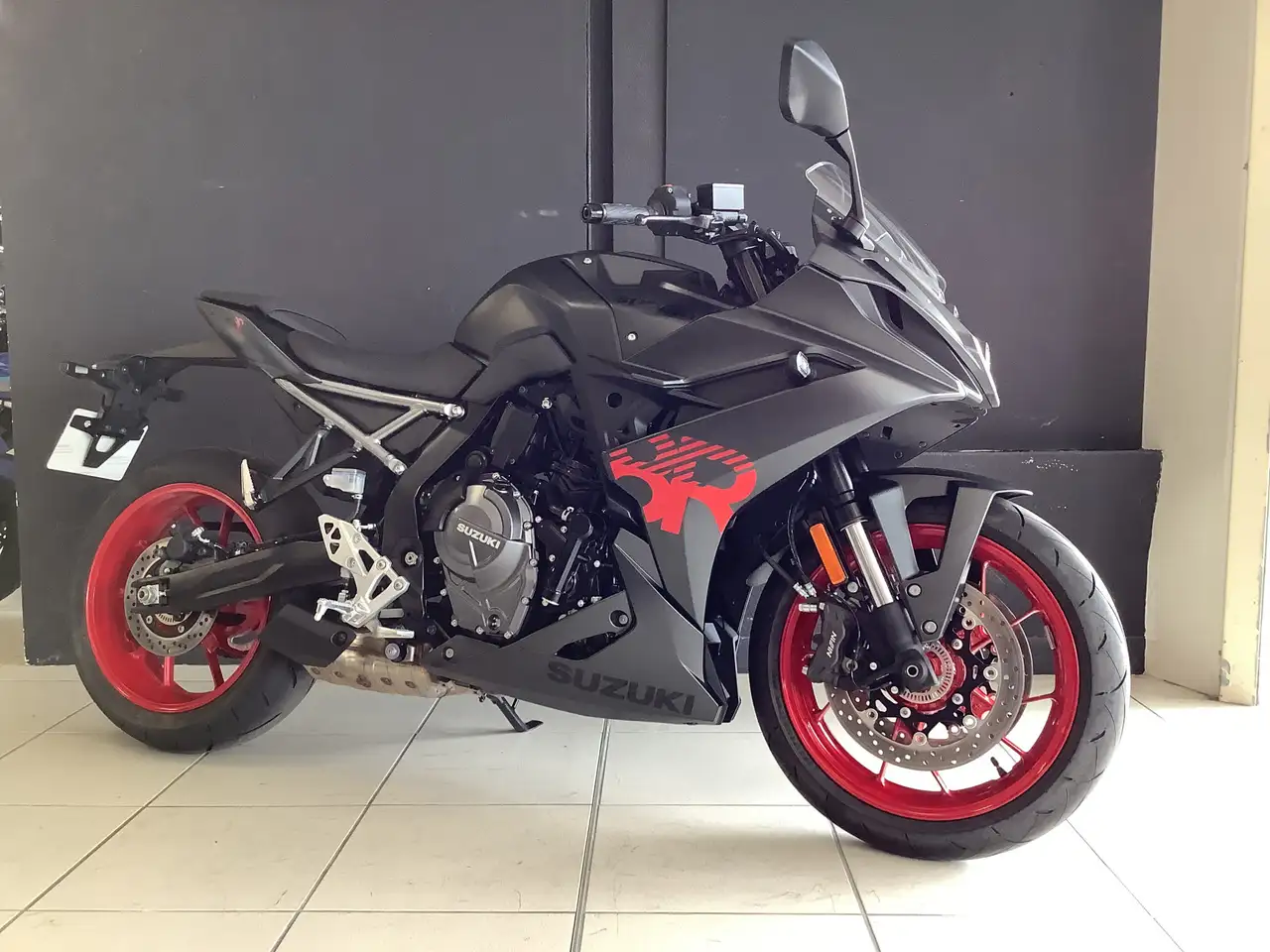 Suzuki GSX 8R