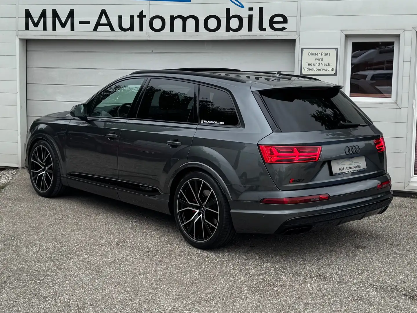 Audi SQ7 4,0TDI quattro Tiptronic *VOLL*ACC*CARBON*PANO*uvm Grau - 2