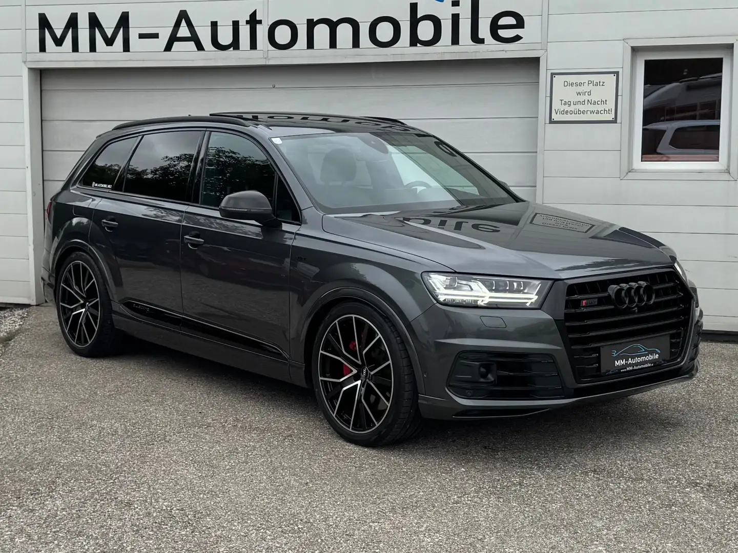 Audi SQ7 4,0TDI quattro Tiptronic *VOLL*ACC*CARBON*PANO*uvm Grau - 1