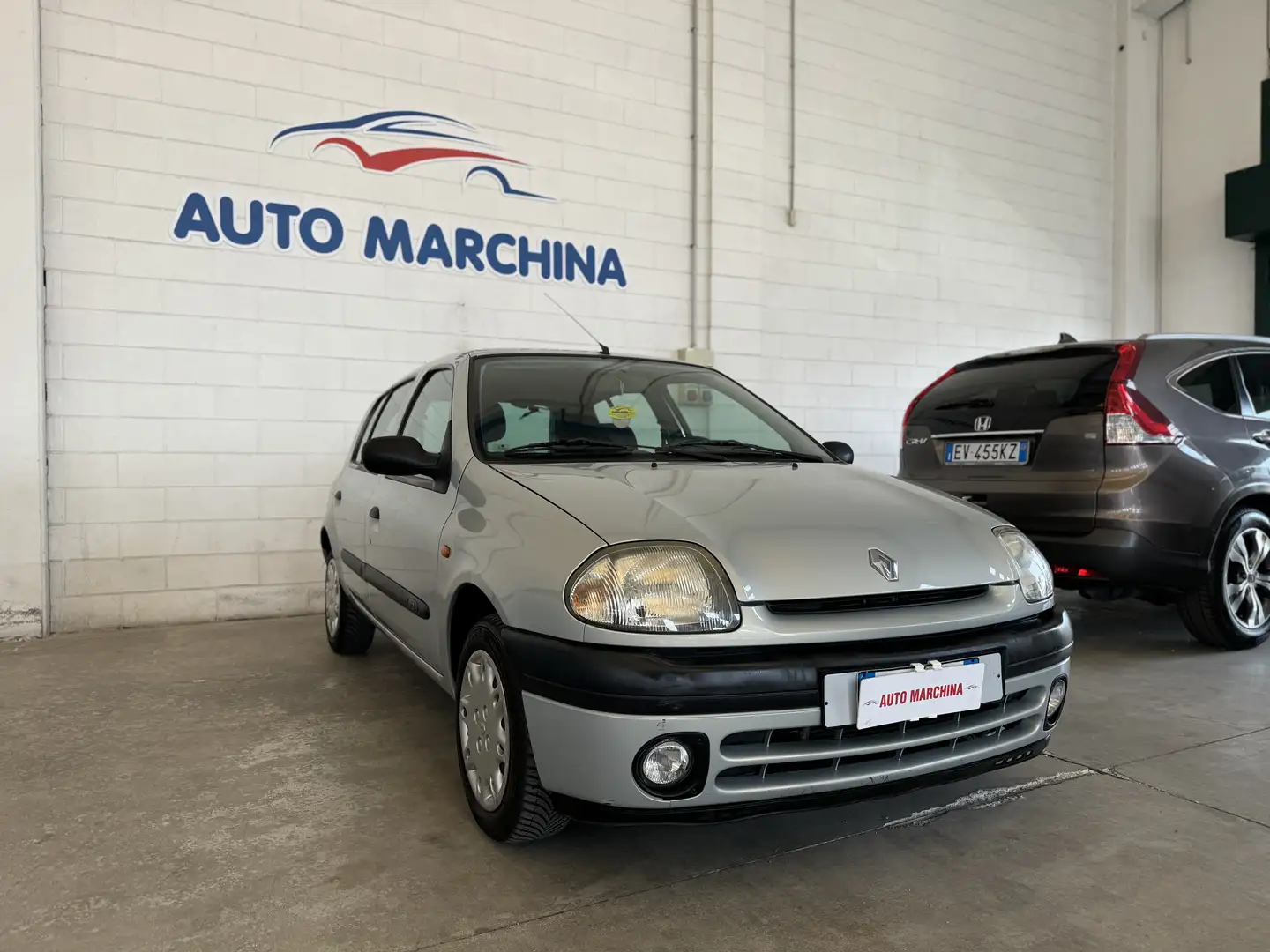Renault Clio 1.2 RT 5 PORTE *OCCASIONE* Argent - 1