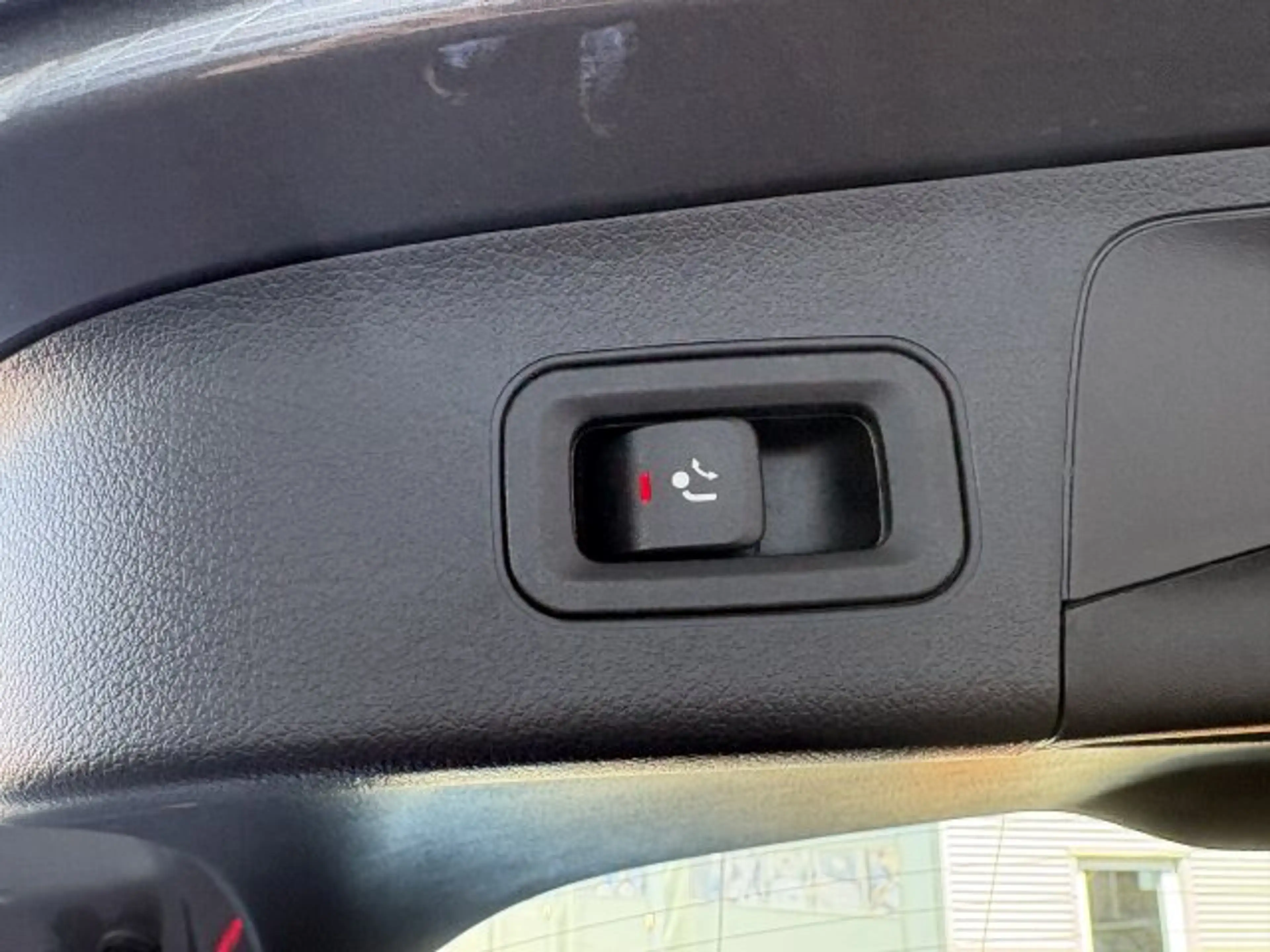 Mercedes-Benz EQA 250 EQA 250+ Progressive AHK LED eHeckklappe Kamera — photo 11