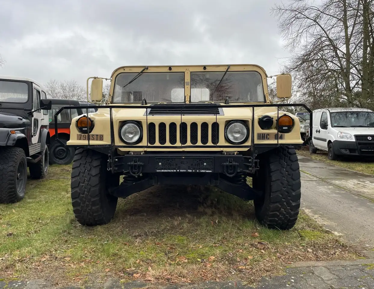 HUMMER H1