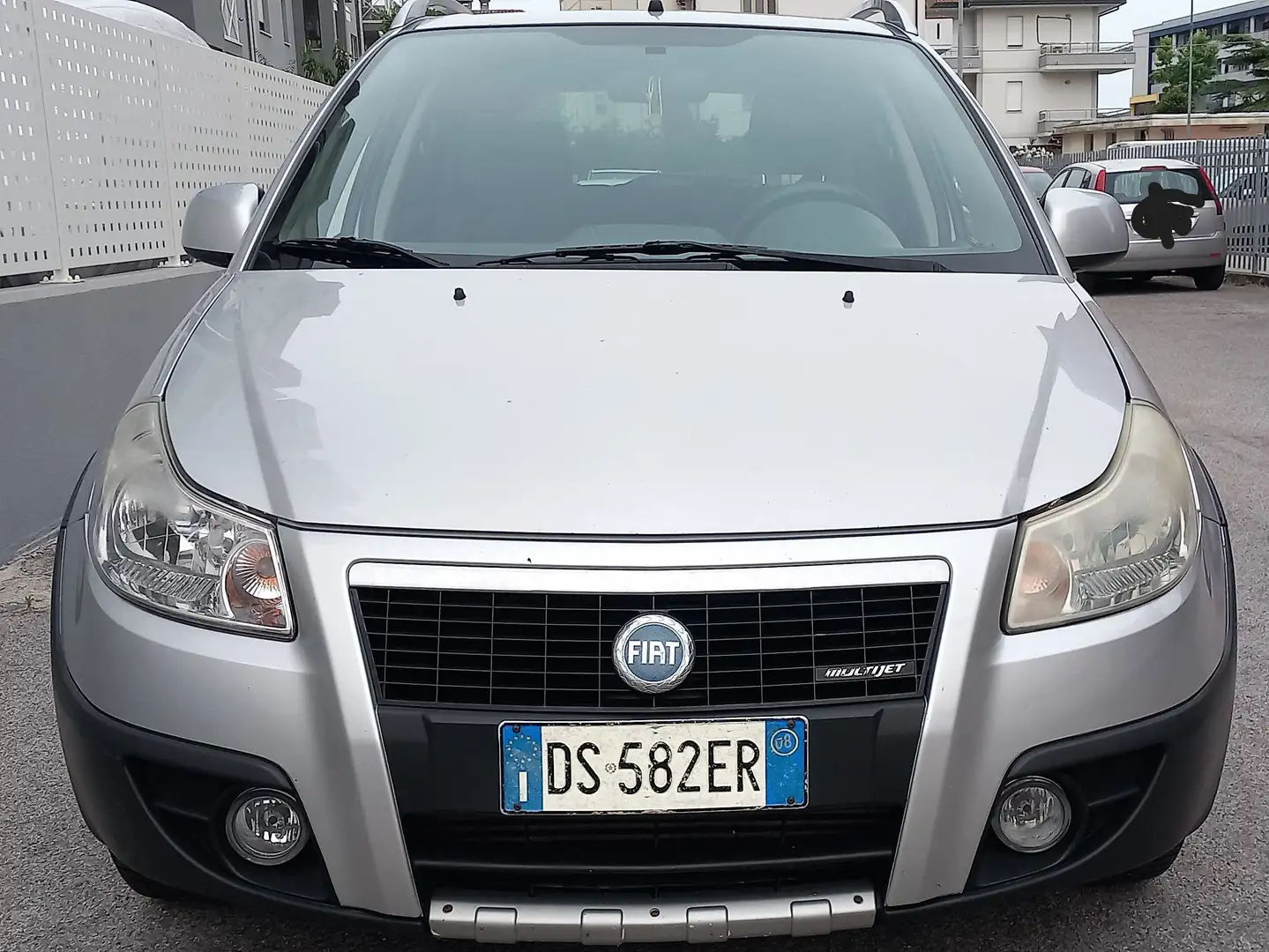 Fiat Sedici Sedici 1.9 mjt emotion 4x4 120cv Zilver - 1
