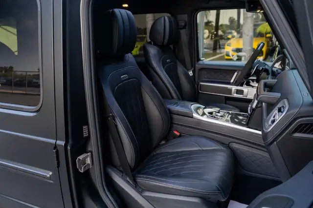 Mercedes-Benz G-Class view 25