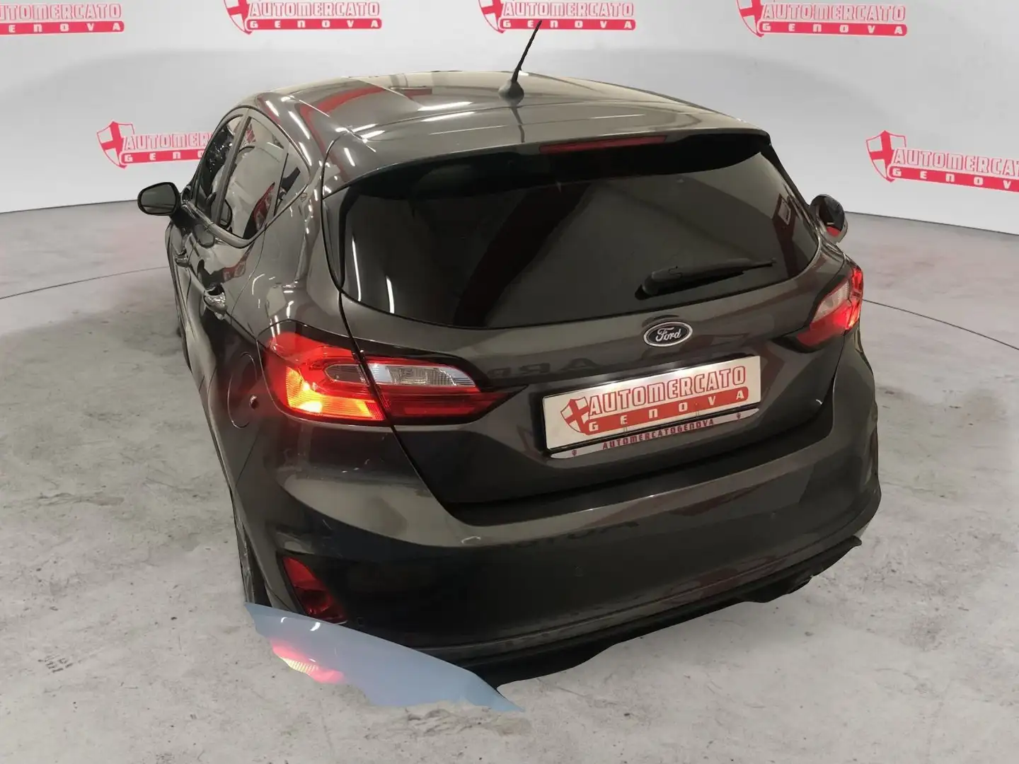 Ford Fiesta Fiesta 1.0 Ecoboost  125 CV 5 porte ST-Line Gris - 2