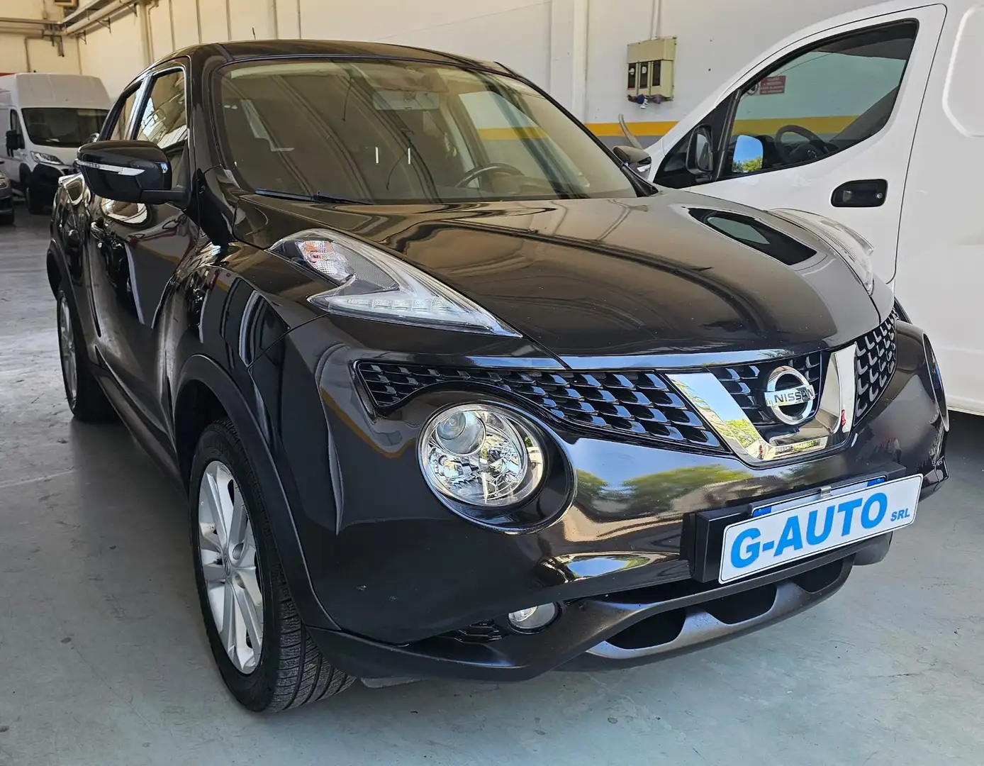 Nissan Juke Juke I 2015 1.5 dci Acenta 110cv E6 Чёрный - 1
