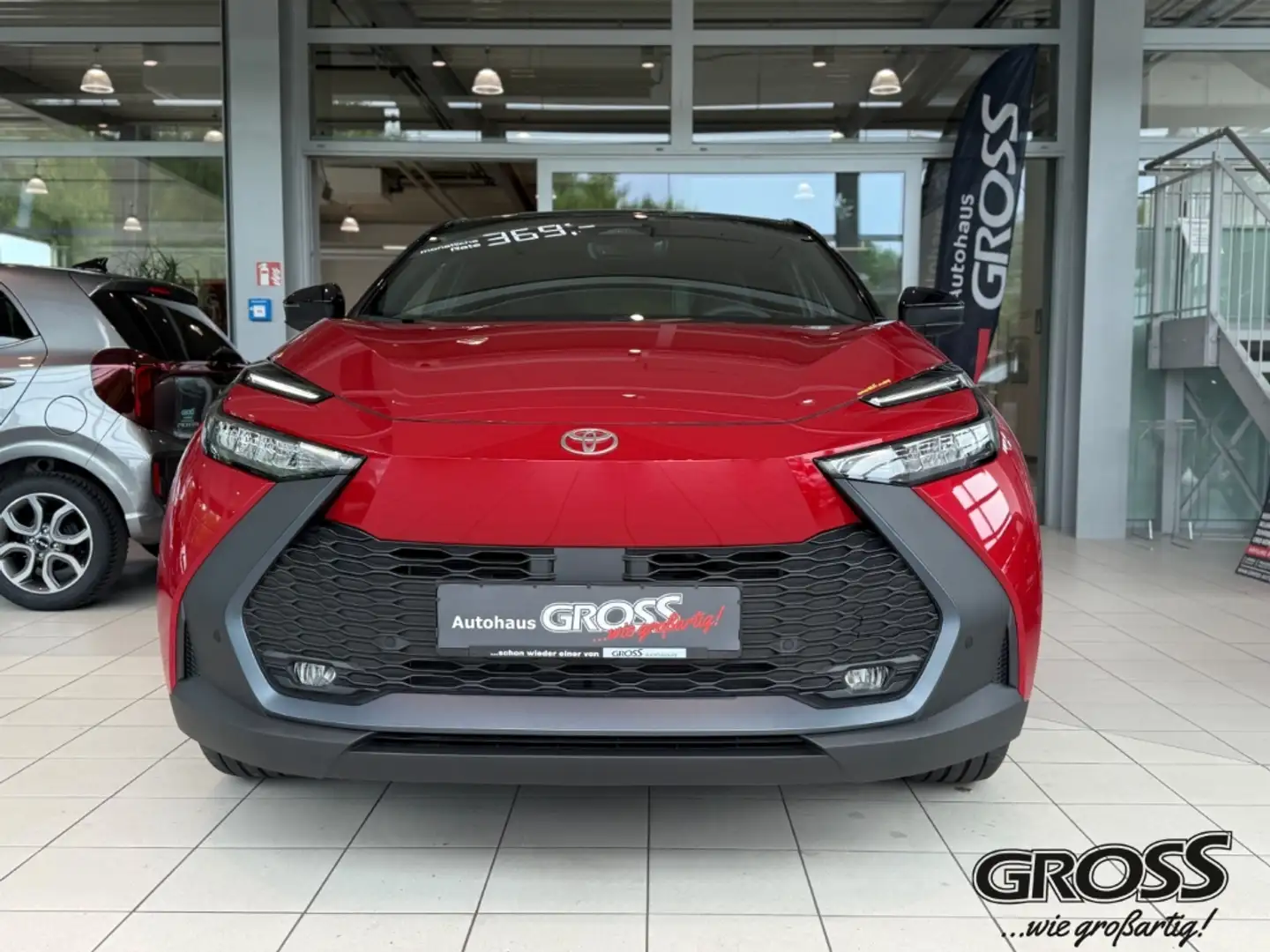 Toyota C-HR Hybrid FWD Team Deutschland 2.0 Navi ACC Apple Car Rood - 2