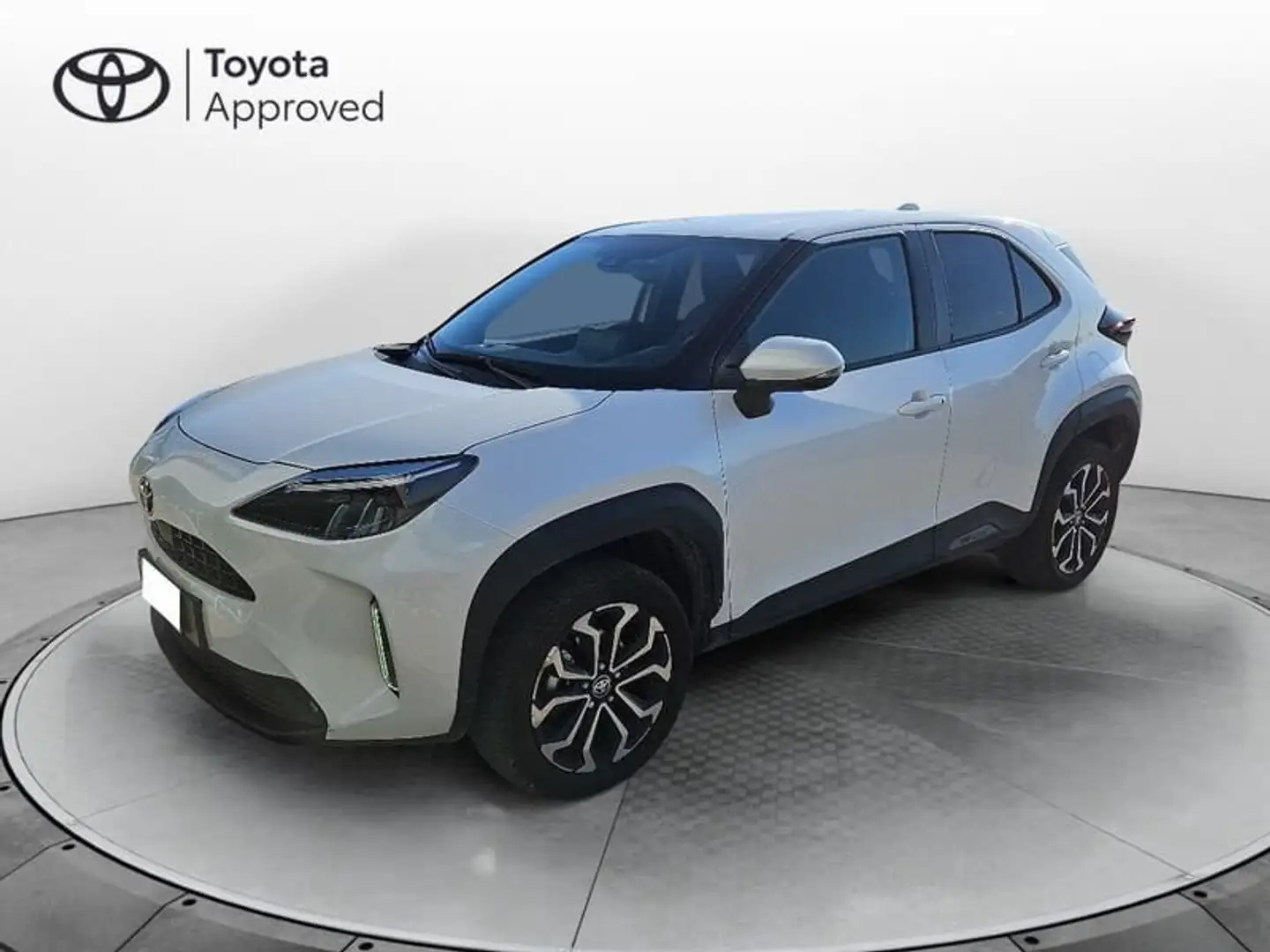 Toyota Yaris Cross 1.5 Hybrid 5p. E-CVT Trend Bianco - 1