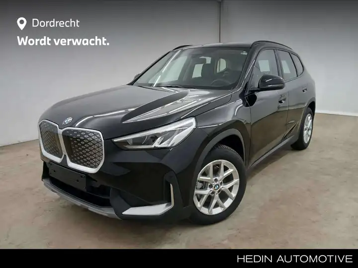 BMW iX1 eDrive20 67 kWh | 2026 | Camera | Stoelverwaming |
