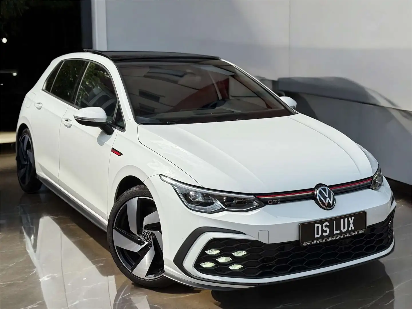 Volkswagen Golf GTI 2.0 TSI DSG 245CH DSG7 // LED // ACC // PANO Blanc - 1