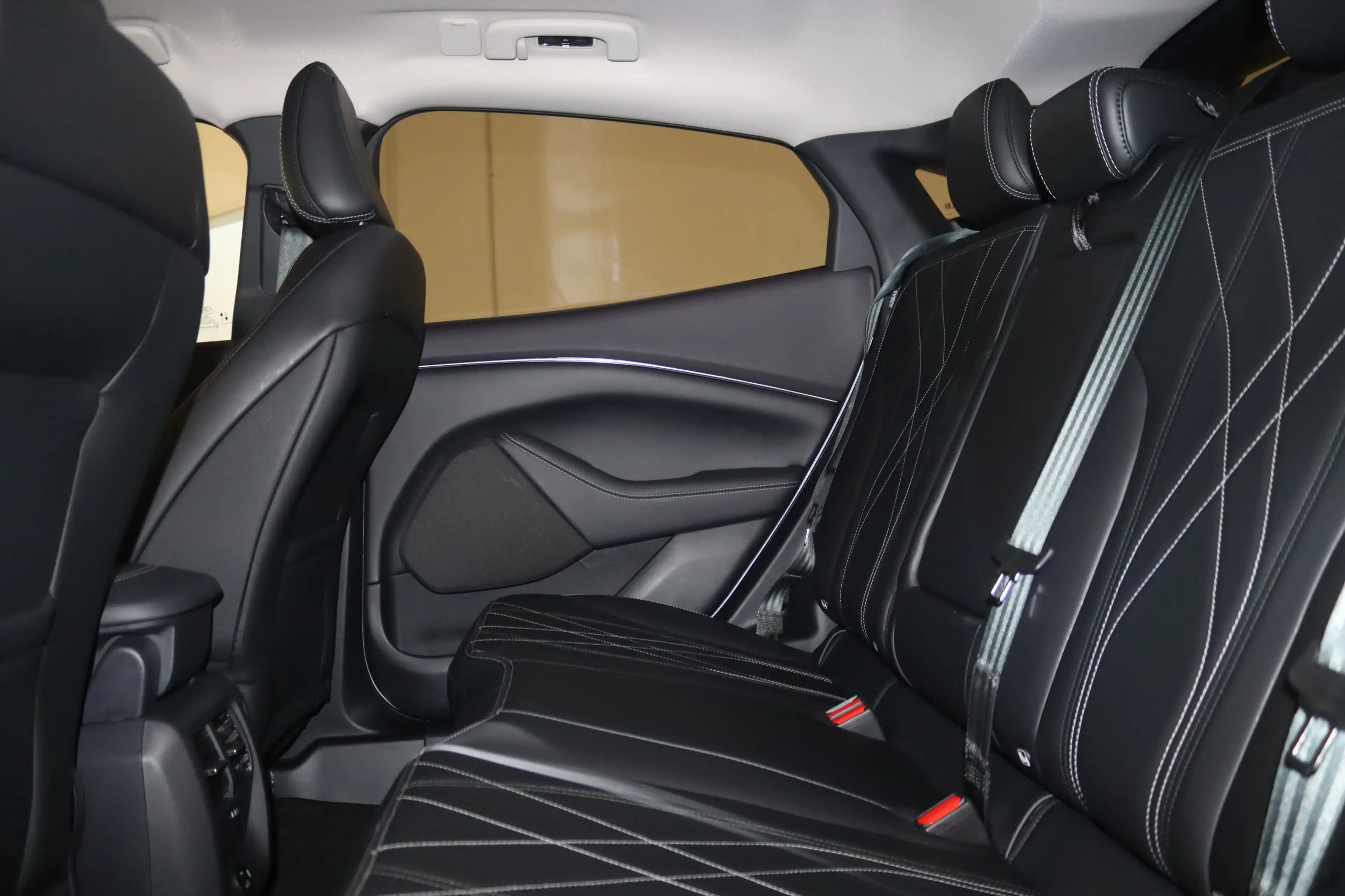 Ford Mustang Mach-E 99 kw h-NAV-LED-KAMERA-ACC-APPS- — photo 12